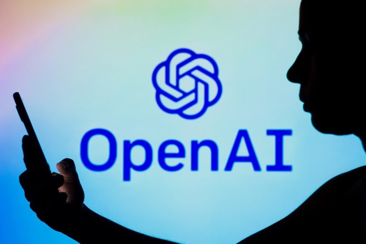 文心一言上线声音定制功能；通义千问开源模型；openAI又侵权？