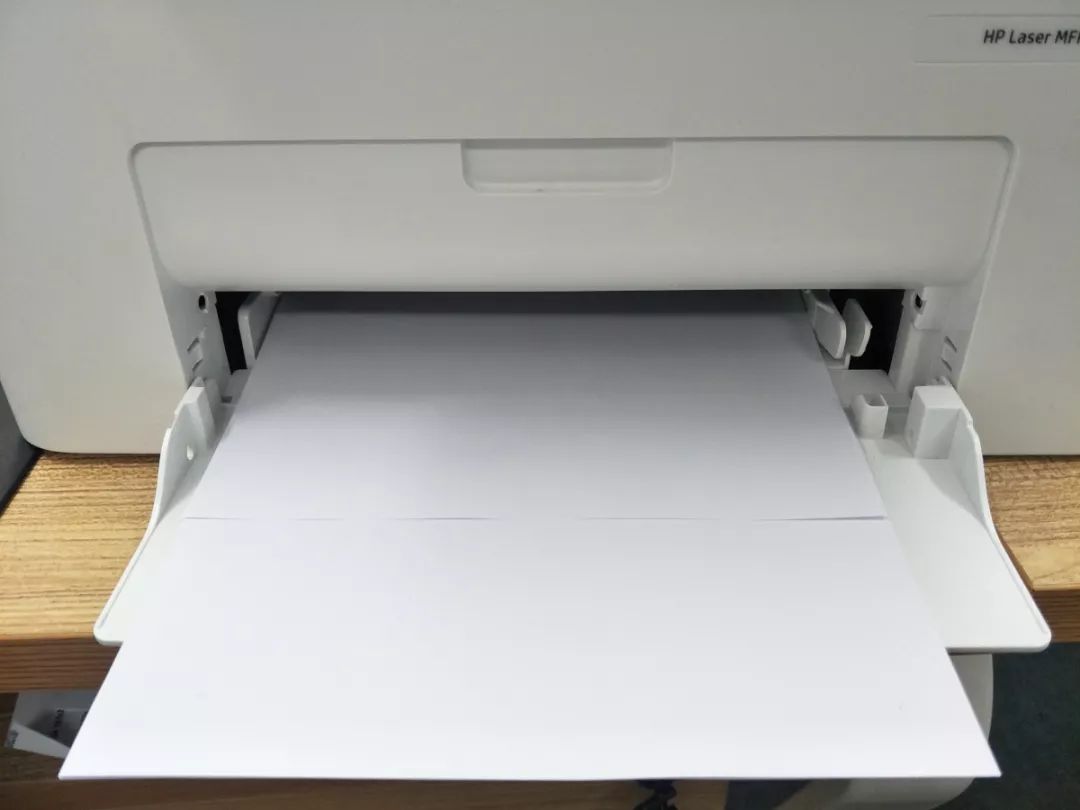 如何看打印机的缓存区域打印机又卡卡卡卡卡纸了