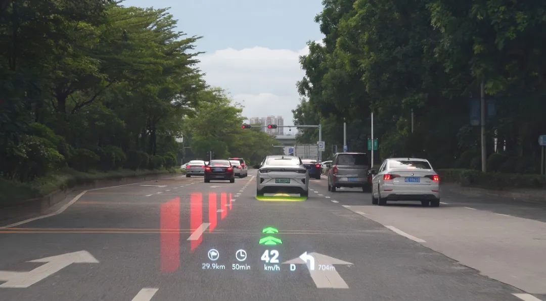 上车加速！为下一代LCoS HUD造势，华为和哪些企业在领跑