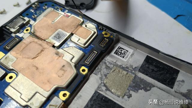 华为服务器故障灯不开机超强的分析能力是手机维修的关键聊聊oppoa8不