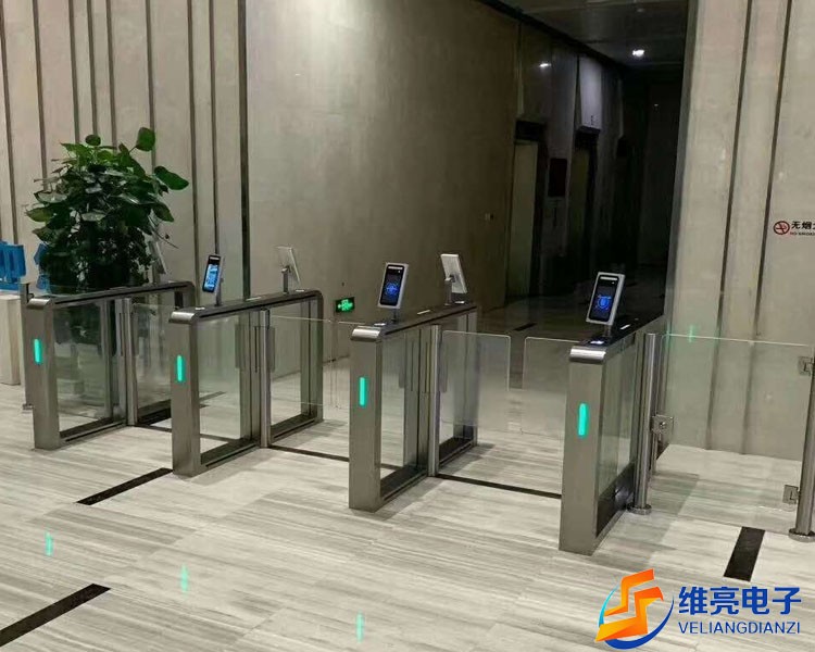 python静态人脸识别学校人脸识别智能门禁系统