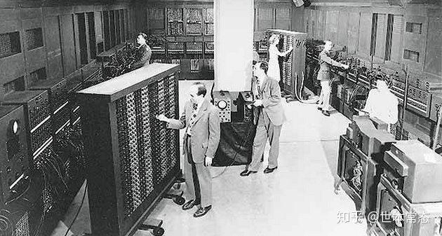 世界上第一台可编程计算机出现于1943年,被命名为巨人,用于在二战中