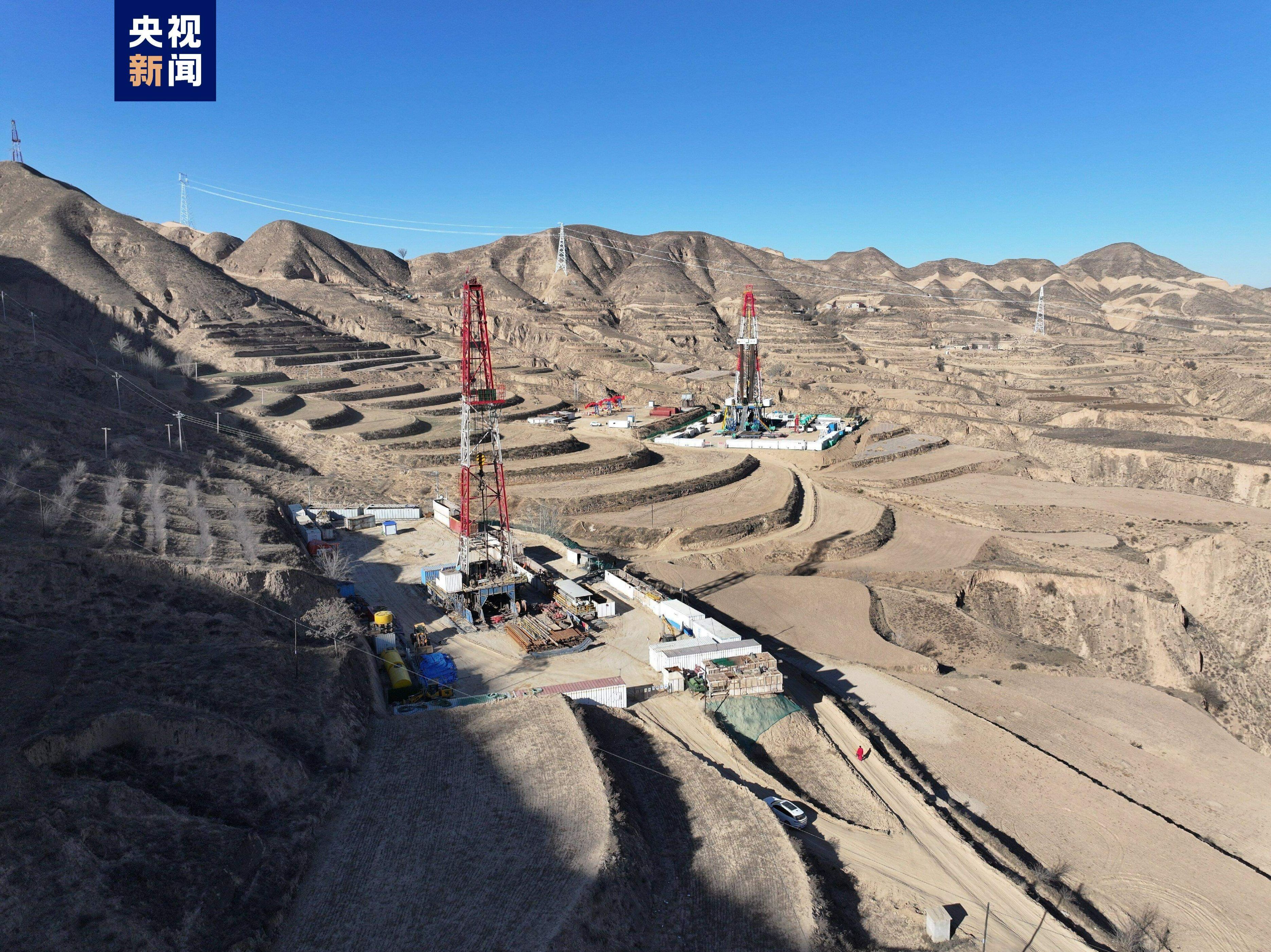 振奋人心:长庆油田发现超亿吨级大油田,开辟西部石油勘探新领域