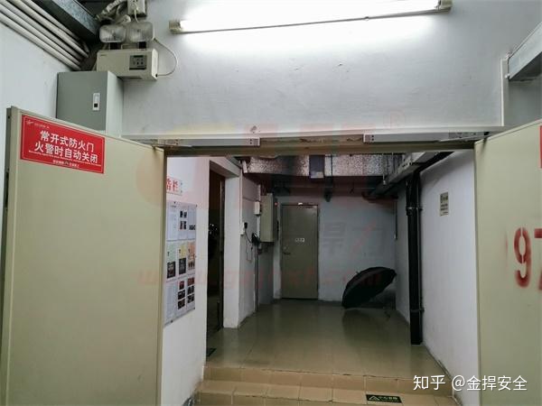 自制宿舍自动开门装置电动闭门器和自动开门机区别可大了