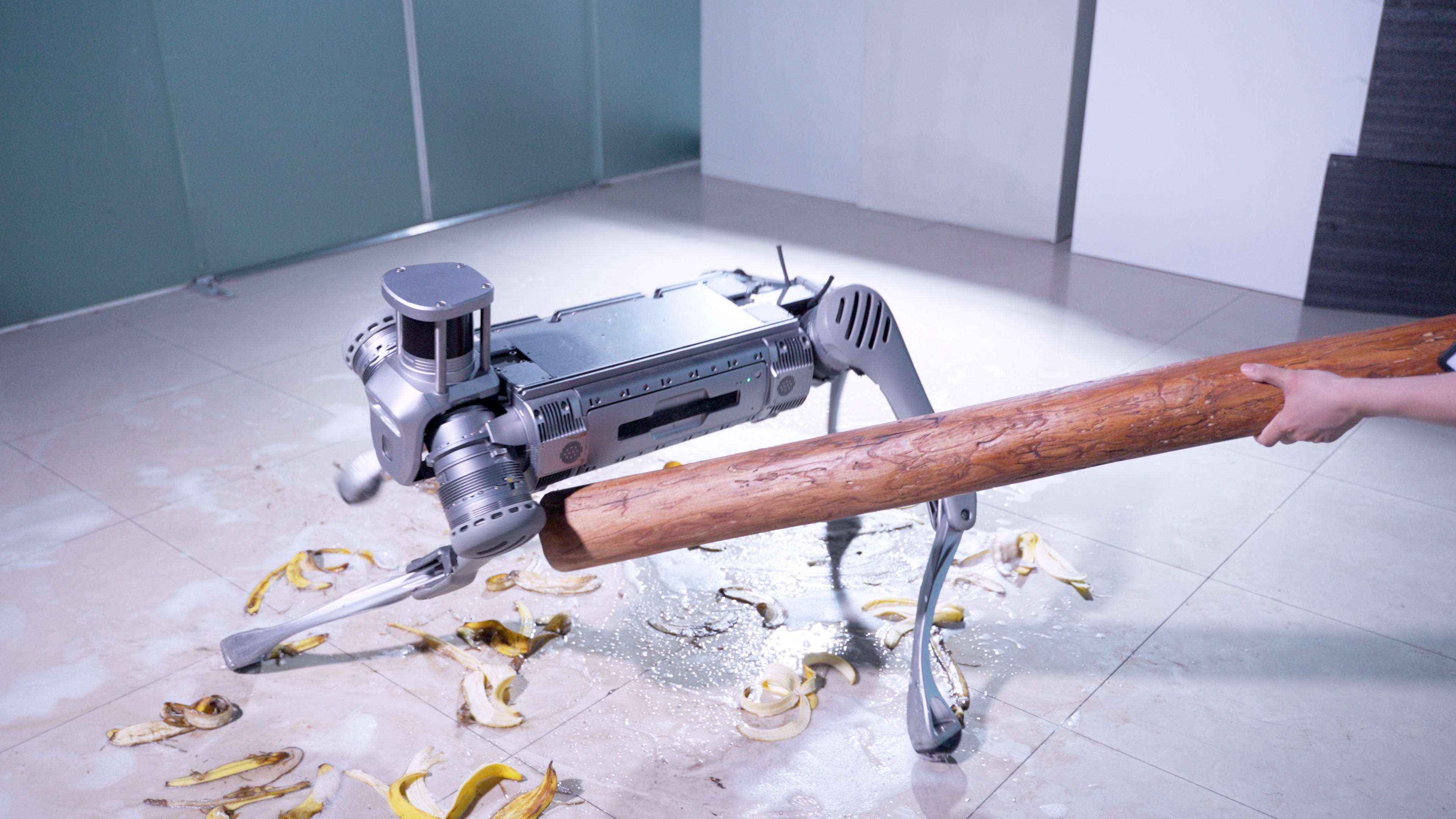 宇树推出全新unitreeb2工业四足机器人超强性能引爆行业进化