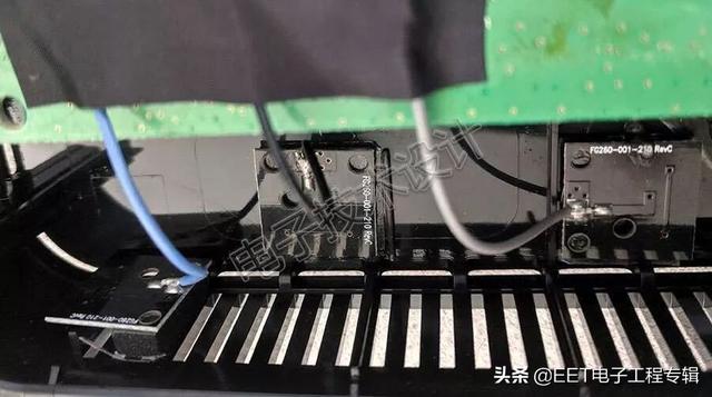 gps天线拆解图片老外拆解美国网件路由器做工用料很巧妙3499美元值不