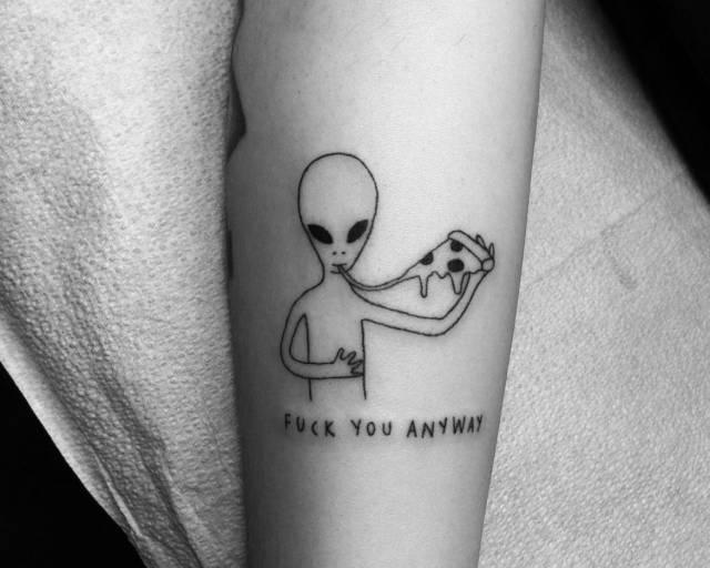 恶搞经典元素kim micheykim michey韩国纹身师kim michey是一位有趣又