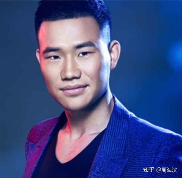 在这个电视剧中出演小兵张嘎的演员名字叫做谢孟伟,作为童星出道,拍摄