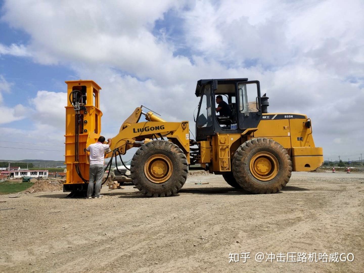 夯大力_高速液压夯实机的广泛应用,液压夯型号别称