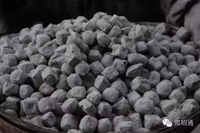 多少人能过初赛巧家这种灰豆腐果有多少人能有这个口福吃过