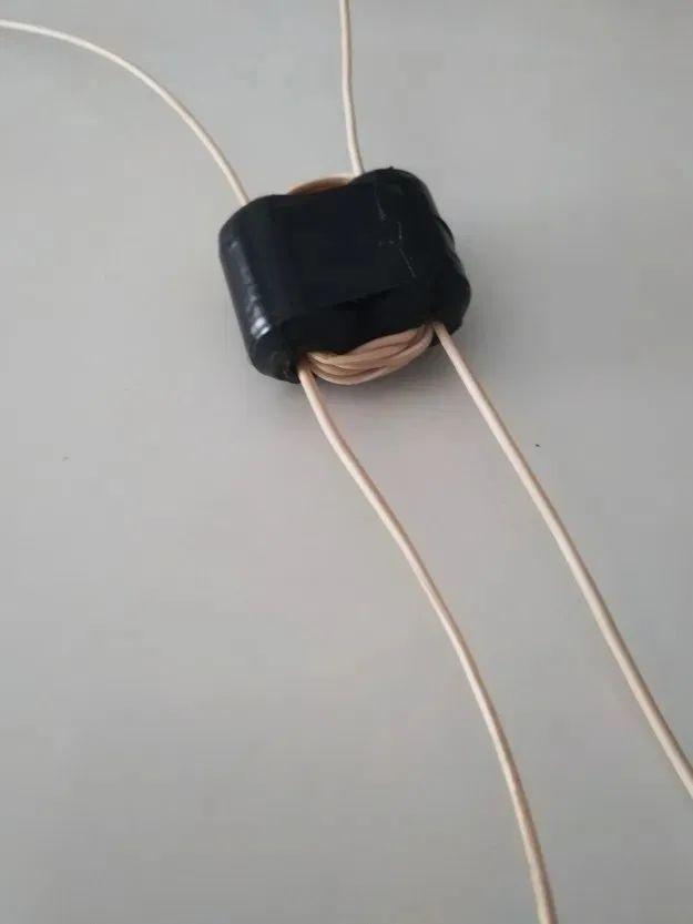 天线巴伦制作和原理破拆电脑vga电缆以制作收音机天线零件双目铁氧体