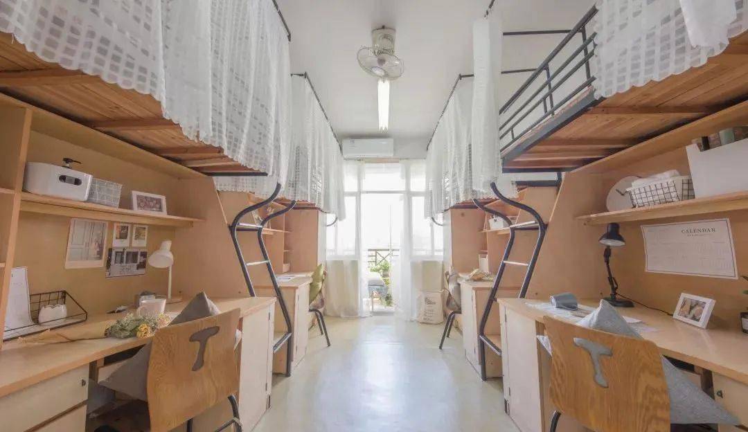 吉林大学前卫南区计算机宿舍,睡过双一流学生宿舍后,把宿舍照片分享给