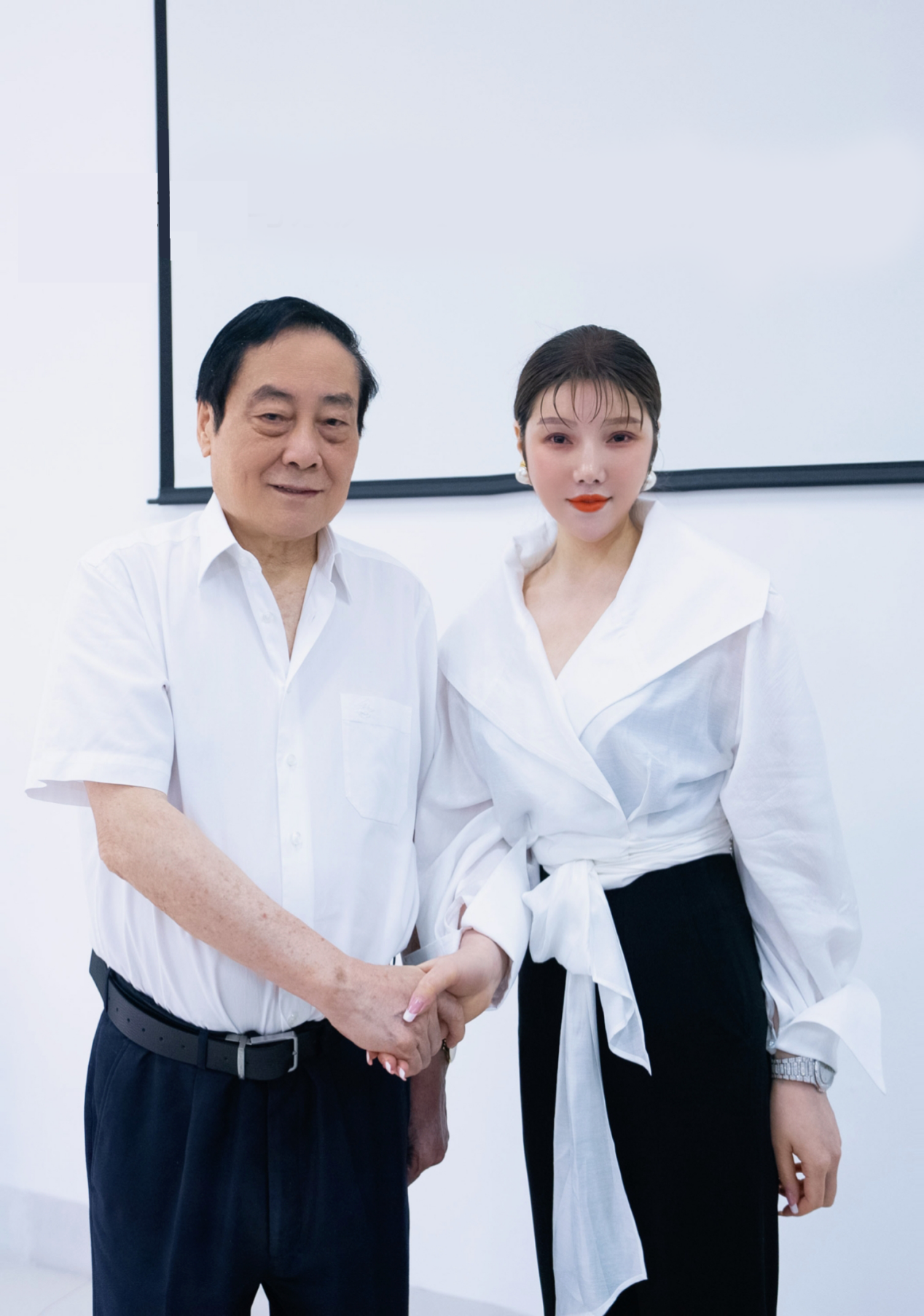 敏涵控股集团董事长刘敏陪同国资委赵华林部长赴娃哈哈集团考察调研_娃哈哈控股-CSDN博客