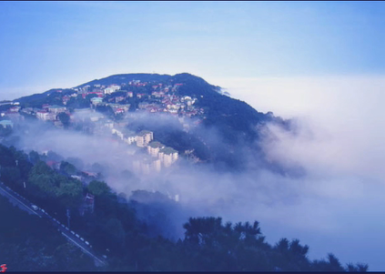 东岳看雄，西岳看险，南岳看秀，北岳看幽