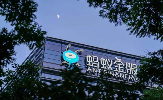 é©¬äºæä¸­ä¸æ­¢èèéå¢,8000äº¿ç ç¬è§å½ é¿éäºææ¯çæ­£çç