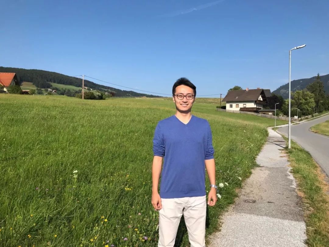 张甲,郑州一中数学竞赛教练,教科室副主任,教龄14年,中学中级职称