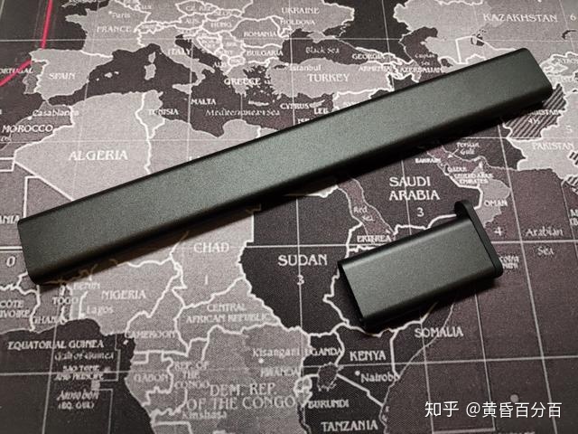 rgb颜色渐变耳机架也玩rgb骨伽cougarbunkerrgb耳机架测评