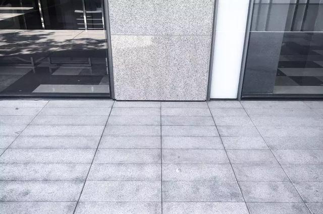 墙体分割的线条是什么与光影对话与线条言语融创西安东方宸院展示区