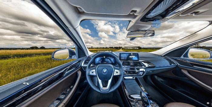 Is the automotive industry "stuck in the old ways"?  VR panoramic view helps car companies open up new prospects