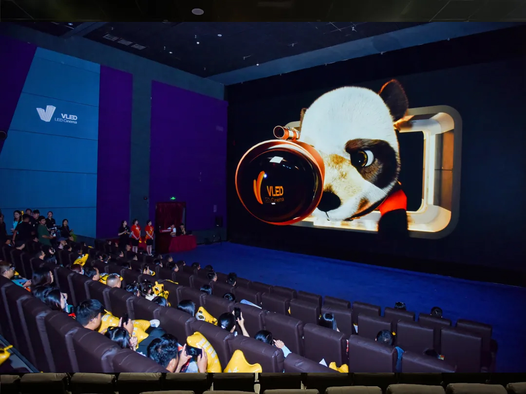 国内首块4K 14米VLED LED落地海口，中影光峰与中视电影院线战略合作再添新动向_海口vled-CSDN博客