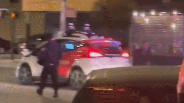 d2bc43c2b9aaddc342e3e864ce03da54.gif