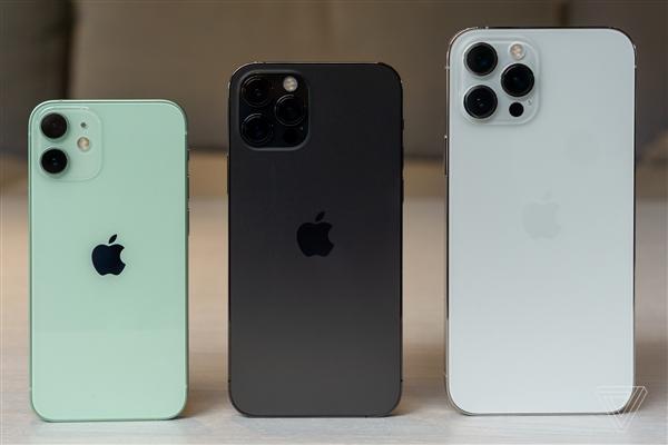 iphone7尺寸_iPhone 12 mini、12 Pro Max真机对比图赏：尺寸直观感受下