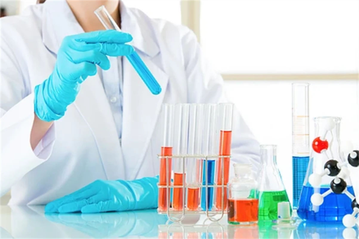 Alexa fluor 647 PEG Biotin，生物素提供了与亲和素或链霉亲和素等分子特异性结合的能力CSDN博客