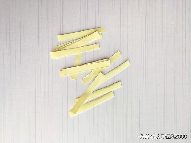 向日葵什么颜色线好看 d4b1f08b82fefa047d66831f8d662f68.png