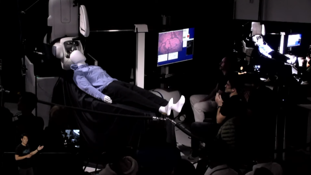 猴子学会意念打字,马斯克脑机接口最新演示,预计6个月内人体试验-csdn