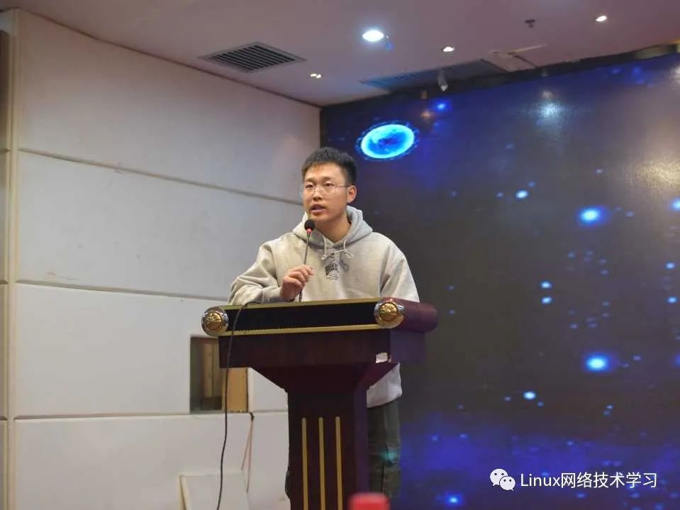 俞淇学姐 俞淇学姐作为上一届协会的会长,对新一届的同学们不仅是衷心