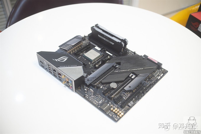 怎么插华硕b250m机箱直插竖装显卡温度性能会差多少