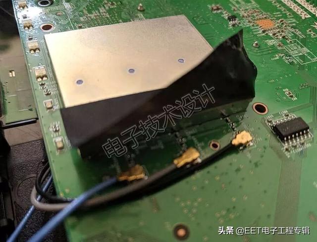 gps天线拆解图片老外拆解美国网件路由器做工用料很巧妙3499美元值不