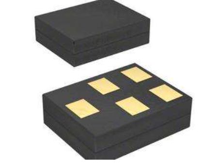 4mm×1.1mm,封装形式为芯片尺寸级封装(csp).