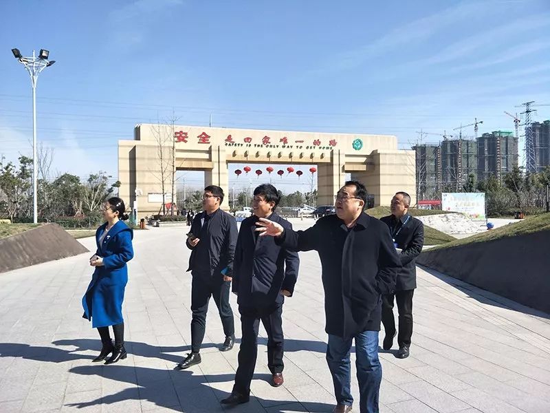 合肥计算机学校吕子立合肥理工学校校长张良平一行到皖