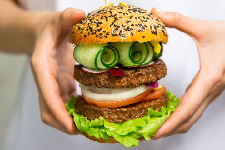 不选真肉吃植物肉是不是在交智商税