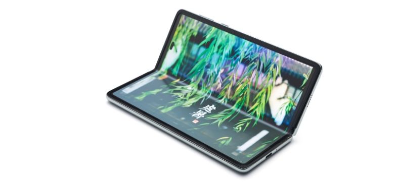 遥遥领先!国产tcl华星全球首款三折叠屏震撼亮相