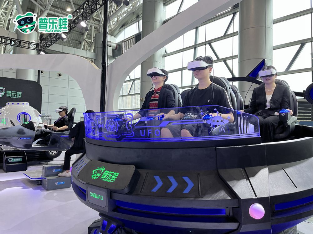 普乐蛙VR航天体验馆设备VR太空飞船VR元宇宙展厅
