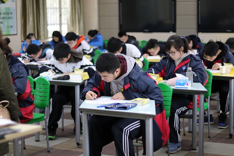 dsd语言证书c1是什么dsd一级德语语言证书考试在嘉兴高级中学举行