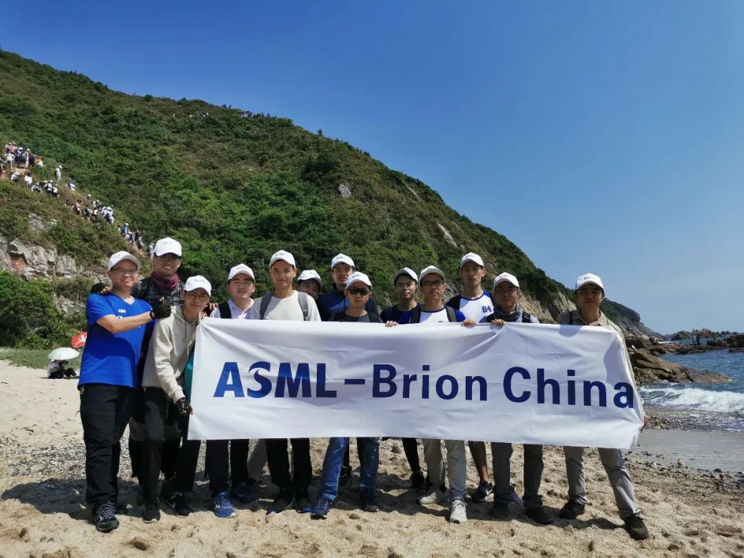 你知道吗,在asml深圳办公室,有一个特殊的"程序猿"团队,他们工作生活