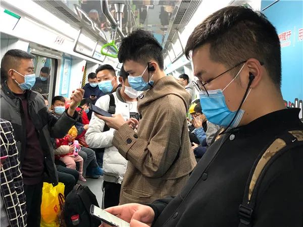 cubase外放有声音耳机没声音戴上耳机吧贵阳地铁上手机外放声音将被