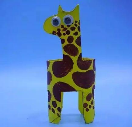 用纸筒做机器人_掌握了纸筒的 n 种创意玩法,孩子再也不缠着玩手机了