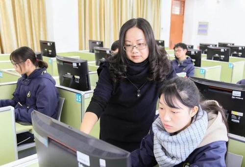 真的有那么多人配电脑吗 efdfc584659338822c0bc5ec0ab82ecd.png