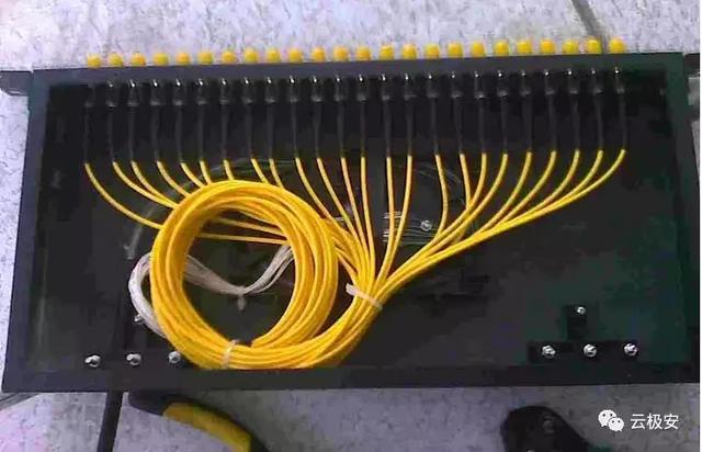 光纤熔接盒盘线方法光纤熔接技术的操作与技巧