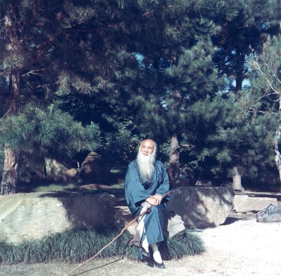 32点亮8个呼吸灯张大千家庭生活照图2给他生8个孩子终离婚图6小他32岁