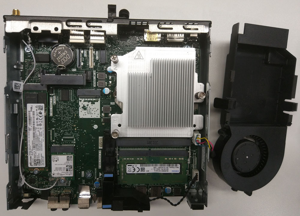 2 2280 nvme扩展位- 谜底揭开:另一侧的intel q470 pch和microchip