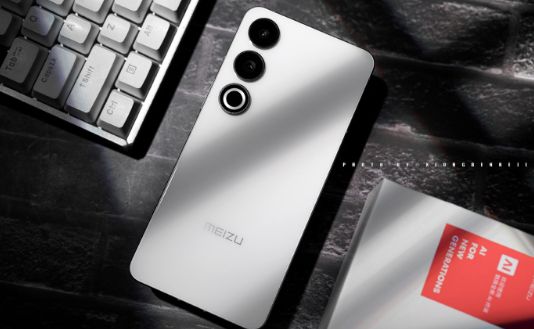 魅族21 note震撼发布:第二代骁龙8处理器引领性能风暴