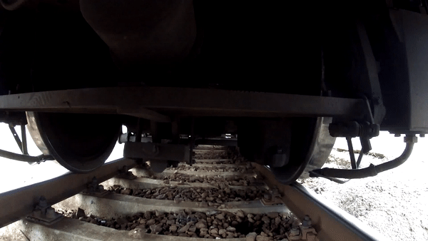 c56606/reconstruction: 轮轨姿态反映着列车运行中轮与轨的接触关系