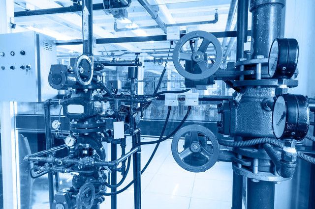 MES生产系统与数字孪生双重结合：智慧制造工厂的新引擎