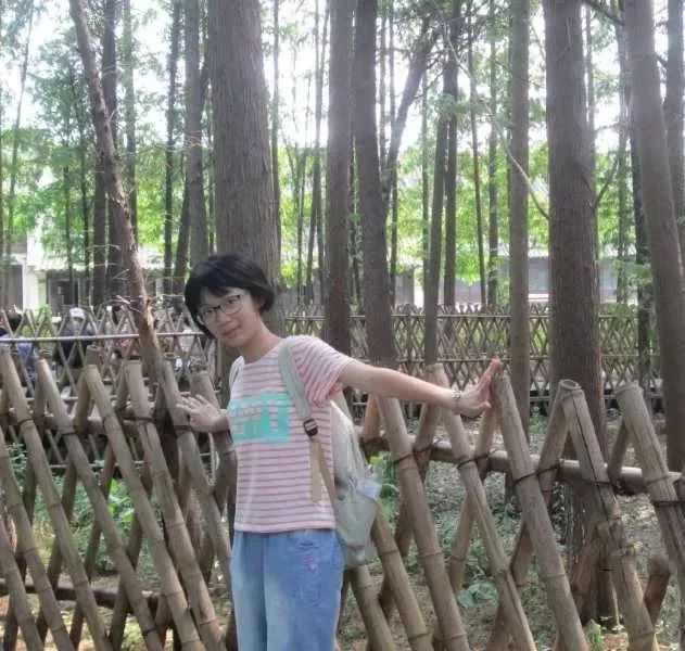 信丰二中2021高考成绩查询喜报信丰高考理科第一名672分文科第一名640