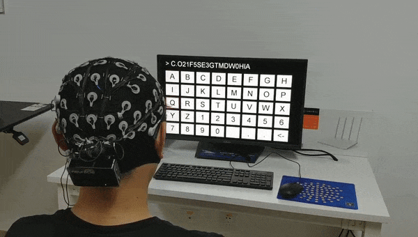 我潜入清华神秘实验室用脑机接口写了两句诗